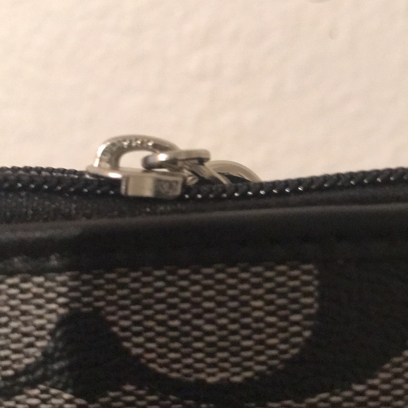 Coach Large Wristlet - Picture 3 of 6